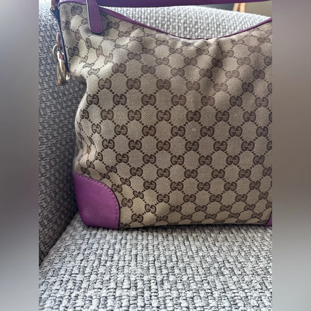Authentic Gucci Large Bree Hobo Bag in GG Canvas - Picture 14 of 15